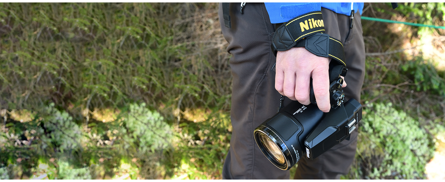 nikon coolpix p950 超變焦數位相機 | 83 倍光學變焦 帶影像穩定 16 mp 4k 超高清 視頻 wi fi 連接 raw 格式和旋轉 lcd 螢幕(黑色)